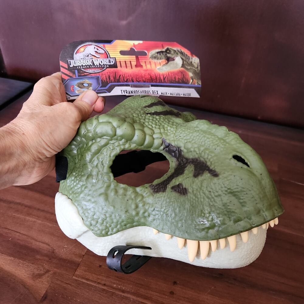 Jurassic World Legacy  Tyrannosaurus Rex mask with Opening Jaw